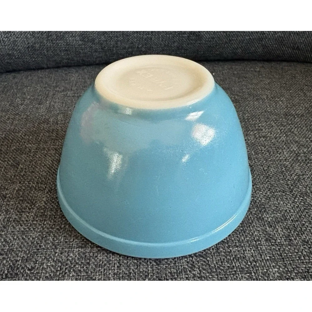 Vintage small glass turquoise Pyrex nesting mixing bowl replacement primary set